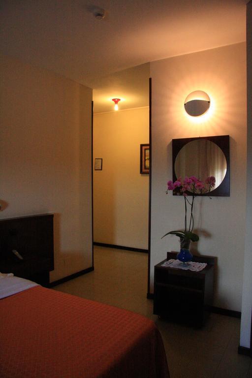 Hotel Firenze Chianciano Terme Rum bild